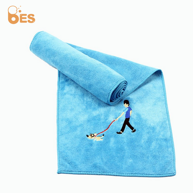 Quick Dry Gym Running Football Travel Microfiber Sports Towel with Custom Embroidered Or Printed Logo